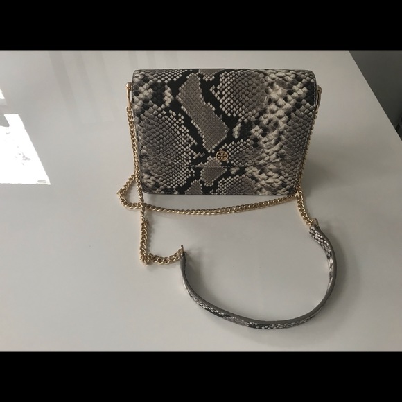Tory Burch - Parker Convertible Shoulder Bag - Picture 4 of 6